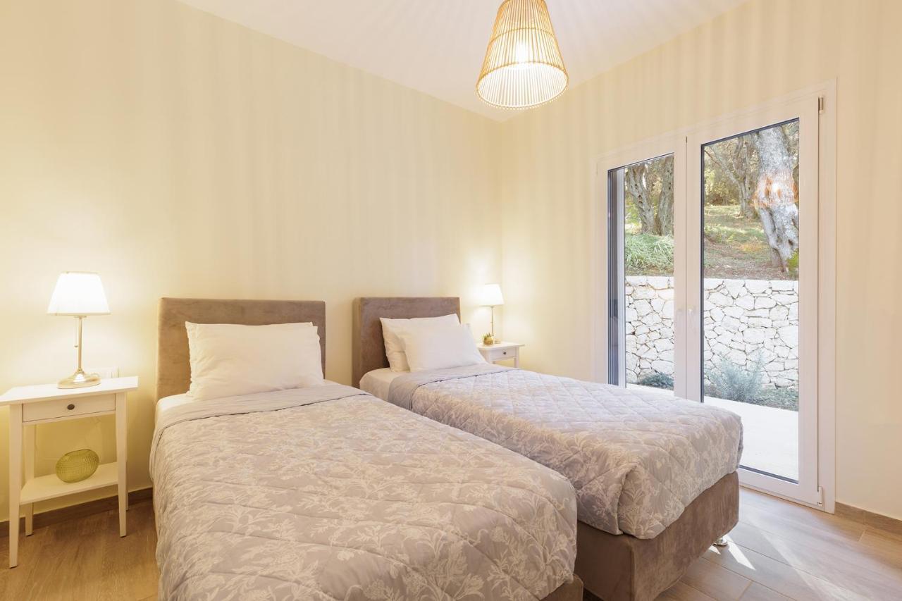Villa Breeze & Villa Coco By Konnect, Avlaki Beach Kassiopi Exterior foto